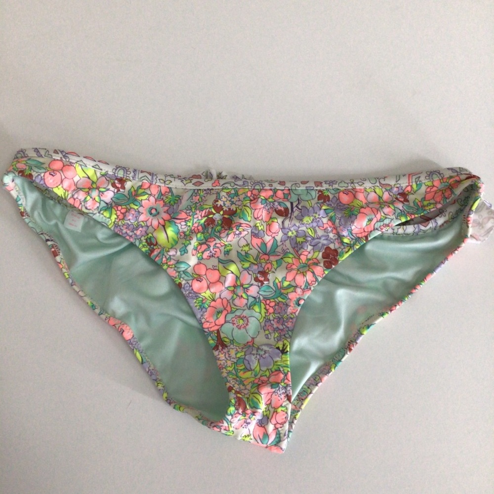 Victoria’s Secret Cheeky flower bikini bottoms